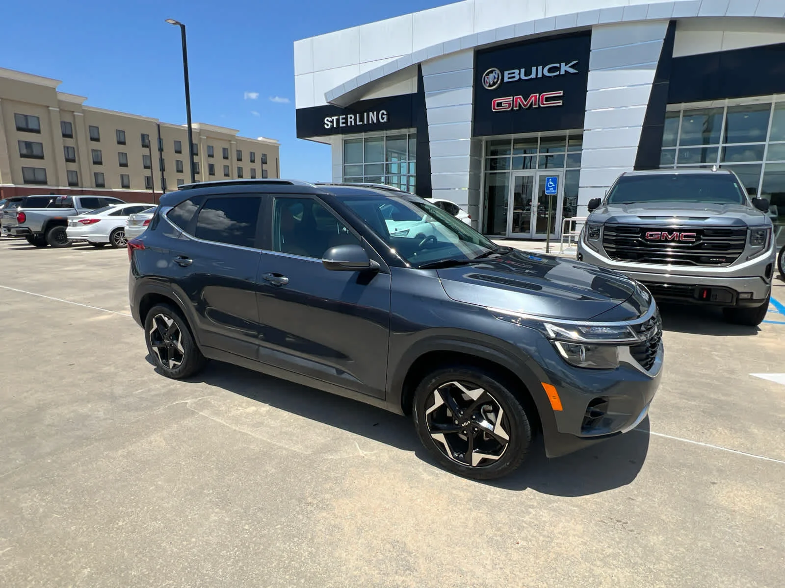 2024 Kia Seltos EX