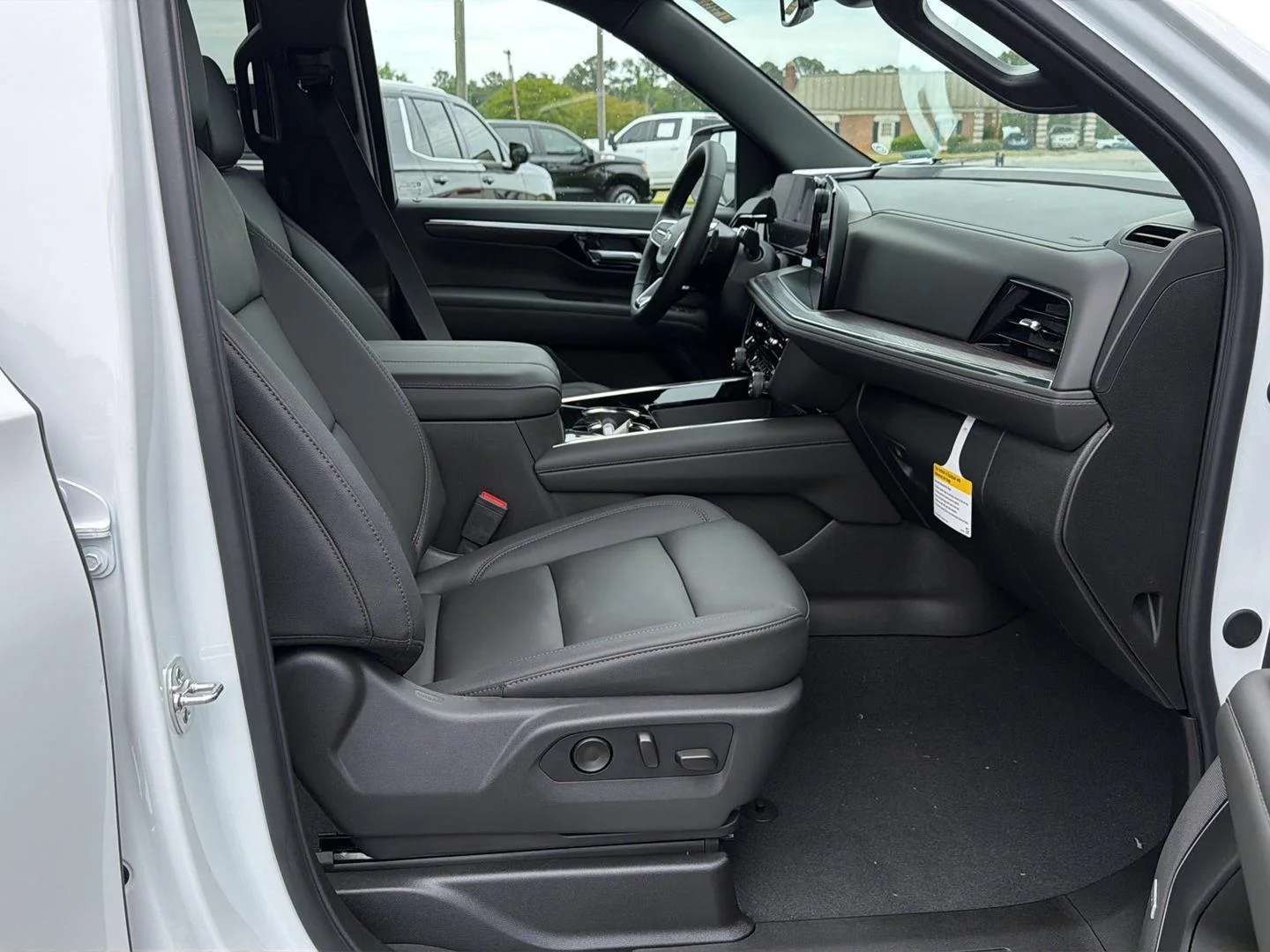New 2026 Summit White Chevrolet LT image 15