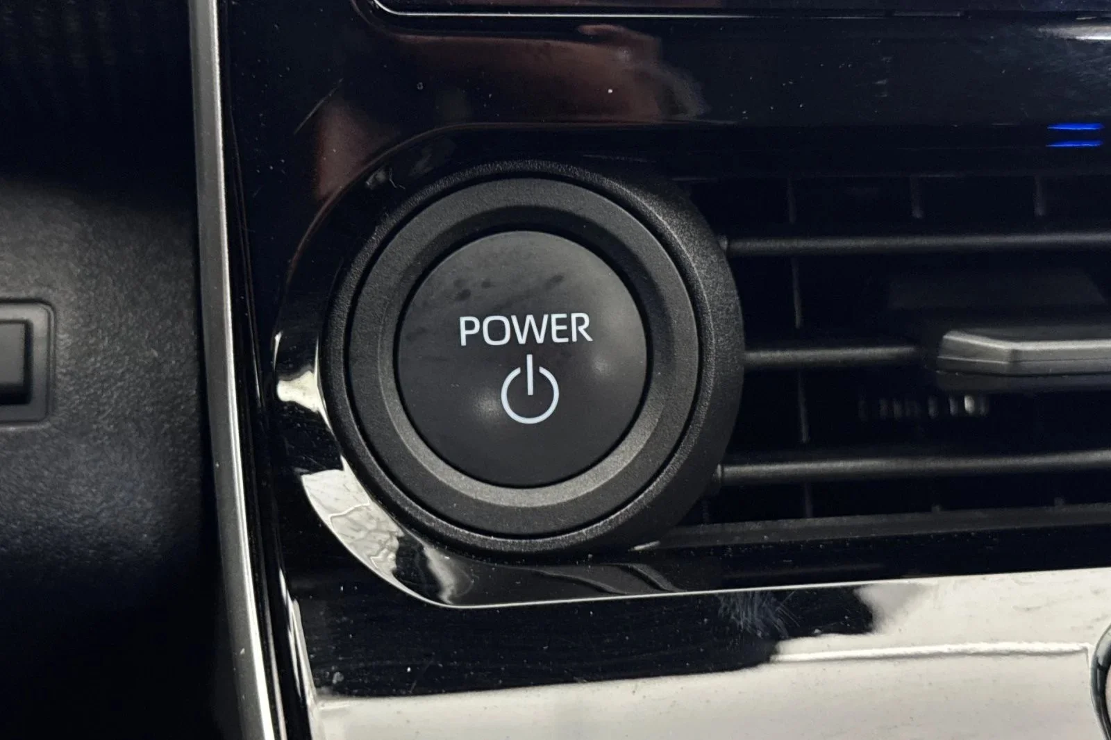 Certified Used 2024 SILVER METALLIC Toyota XLE image 19