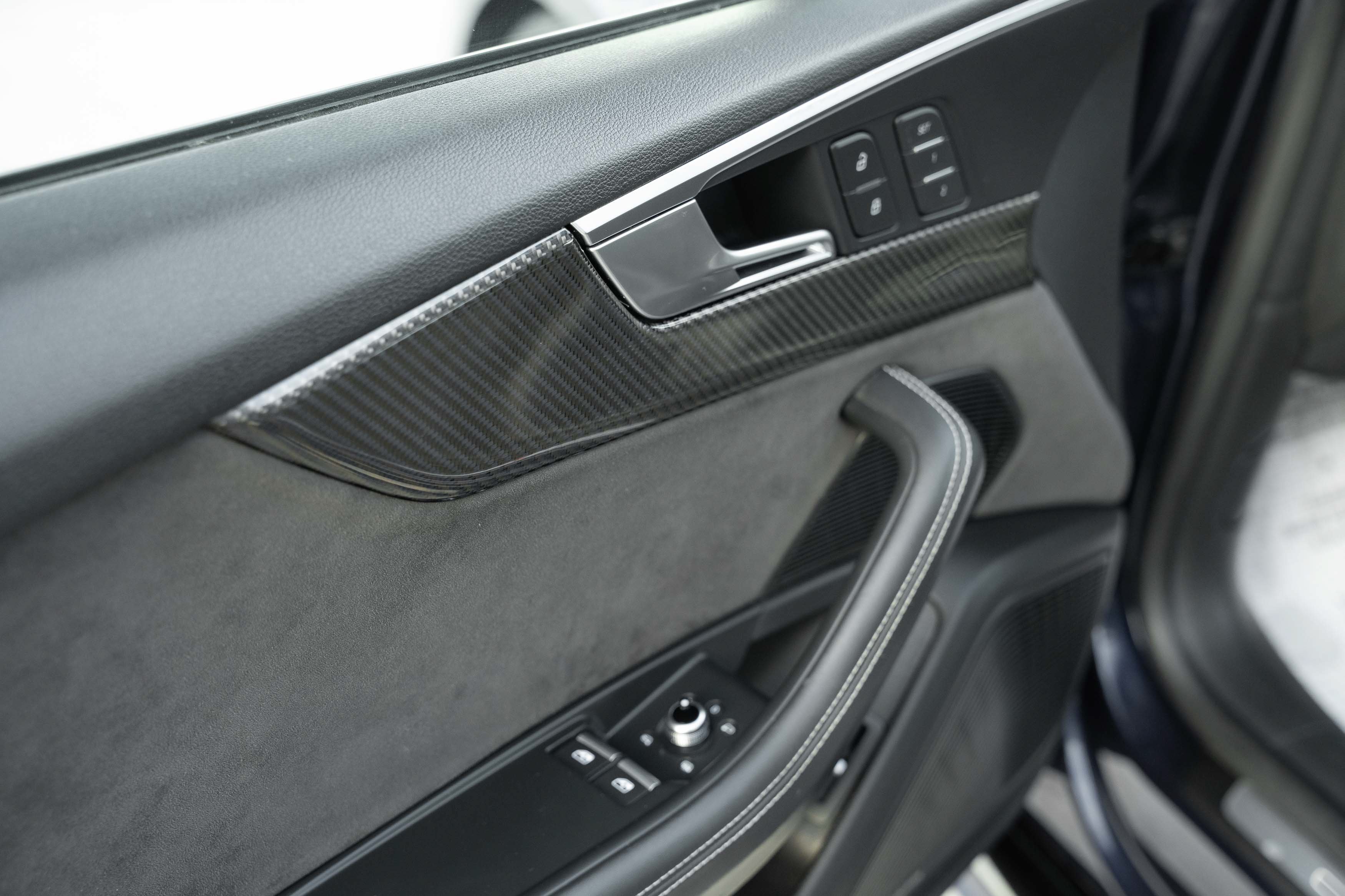 Used 2018 Navarra Blue Metallic Audi 2.9T image 19