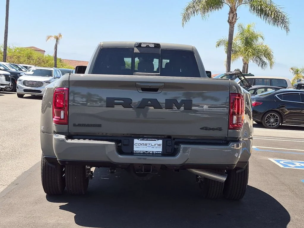 New 2026 Ceramic Gray Clear-Coat Exterior Paint RAM Laramie image 6