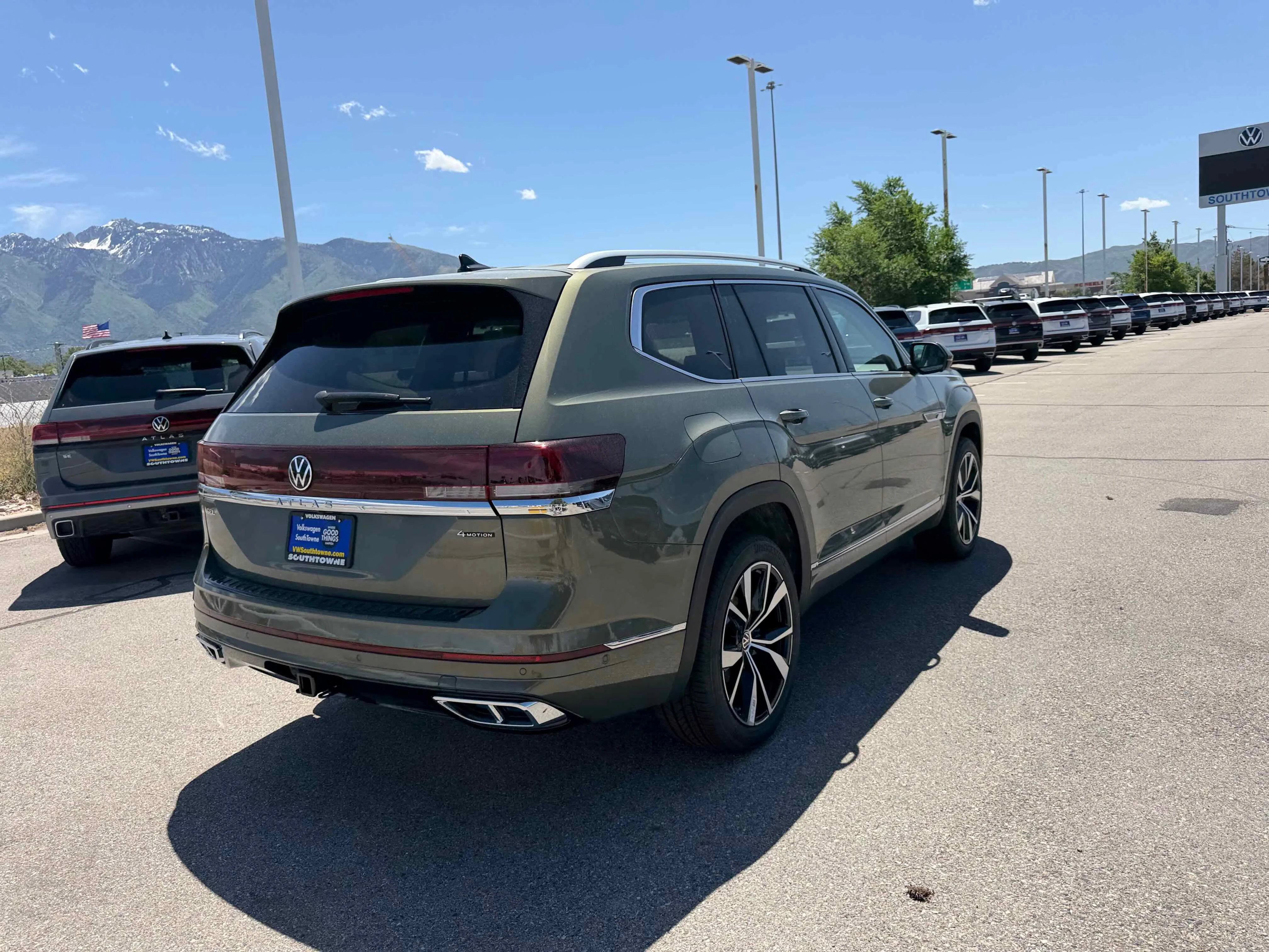 New 2026 Green Volkswagen 2.0T SEL Premium R-Line image 5