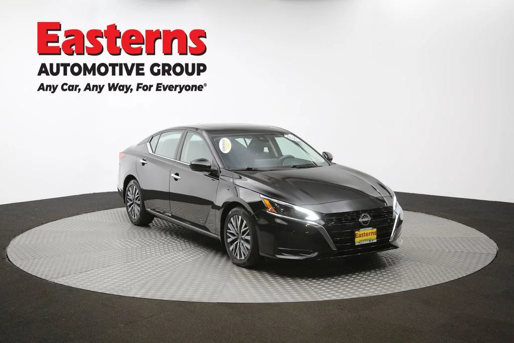 Used 2023 Black Nissan 2.5 SV image 48