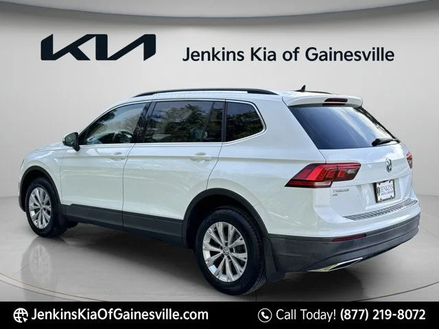 Used 2019 White Volkswagen 2.0T SE image 6