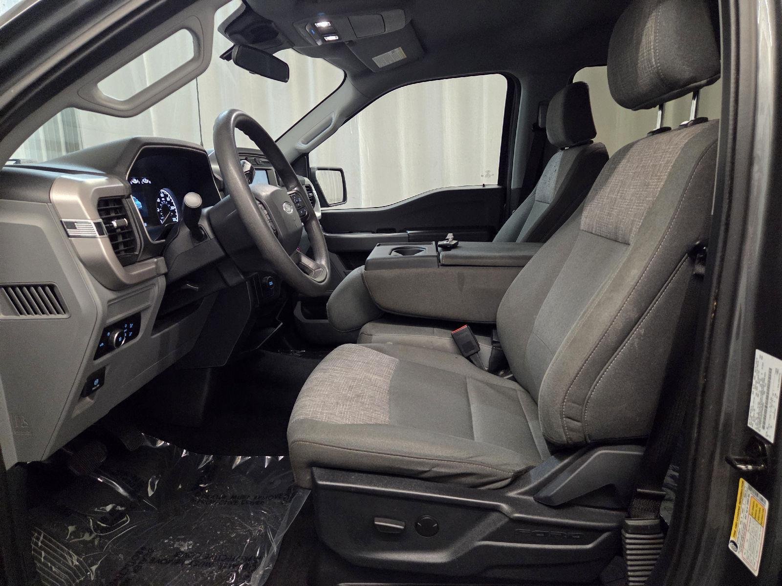 Used 2023 GRAY Ford XLT image 14