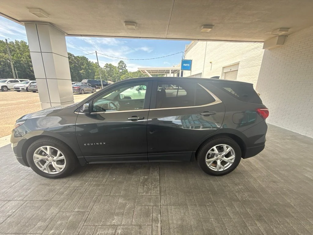 Used 2021 Gray Chevrolet LT image 3