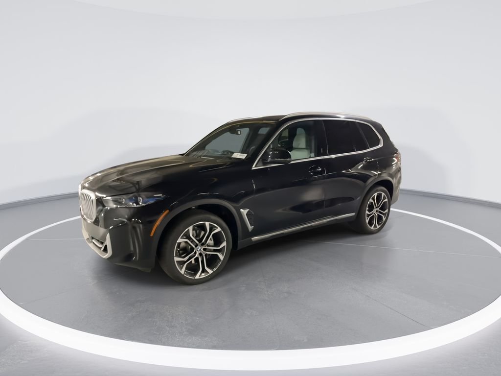 Used 2026 Black Sapphire Metallic BMW xDrive40i image 4