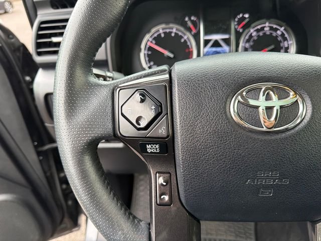 2020 Toyota 4Runner Off-Road - Photo 18