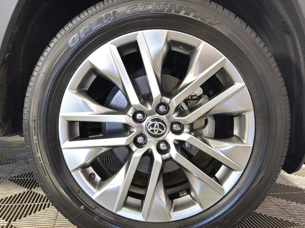2023 Toyota RAV4 XLE Premium - Photo 40