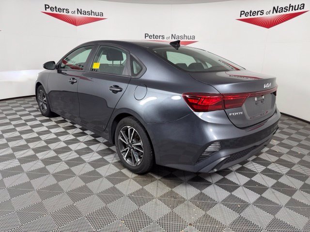 Used 2022 Gray Kia LXS image 6