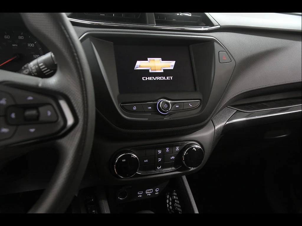 2021 Chevrolet Trailblazer LS - Photo 9