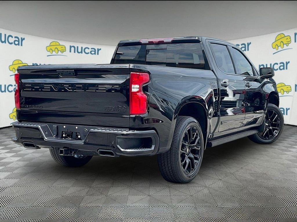 Used 2024 Black Chevrolet High Country image 6