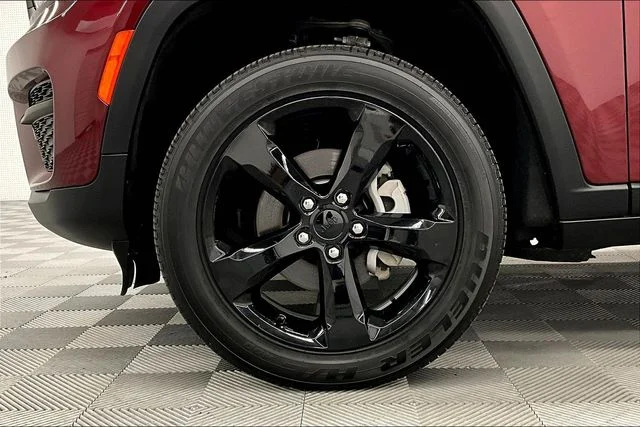 2025 Jeep Grand Cherokee Altitude - Photo 10