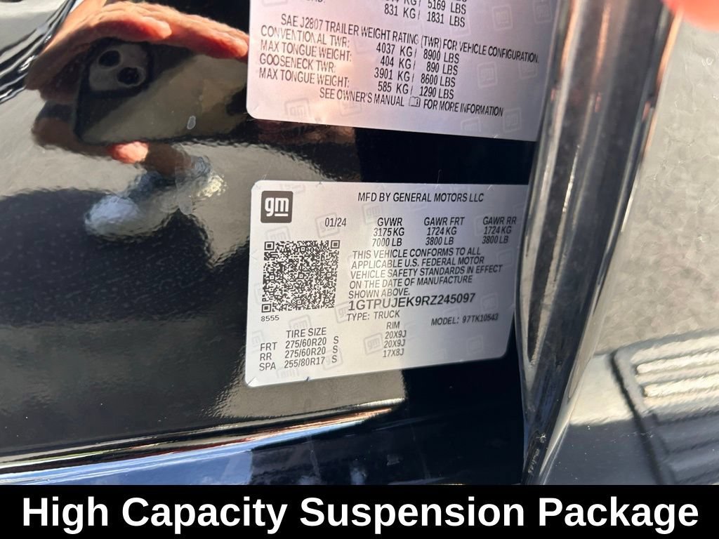 Certified Used 2024 Onyx Black GMC Elevation image 18