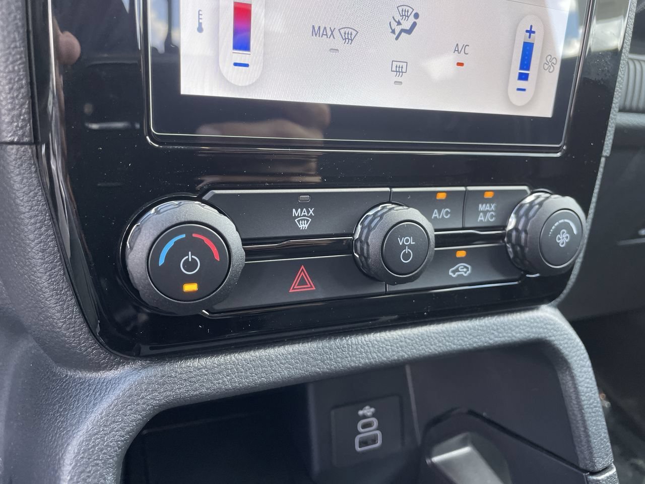 New 2026 Marsh Gray Ford XLT image 22