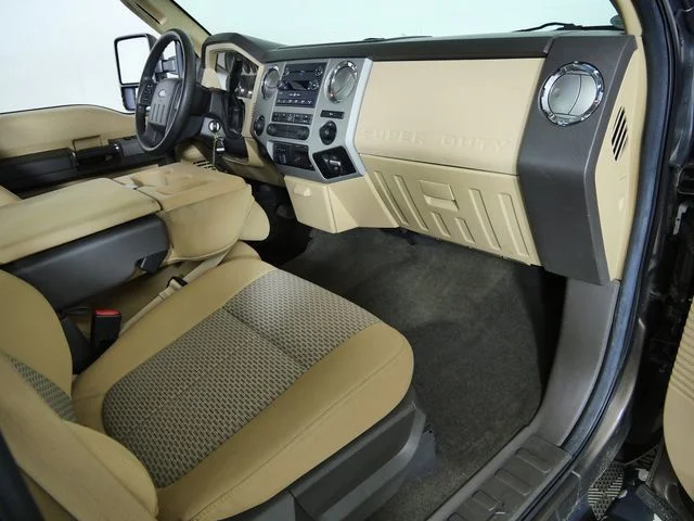 Used 2016 Brown Ford XLT image 12