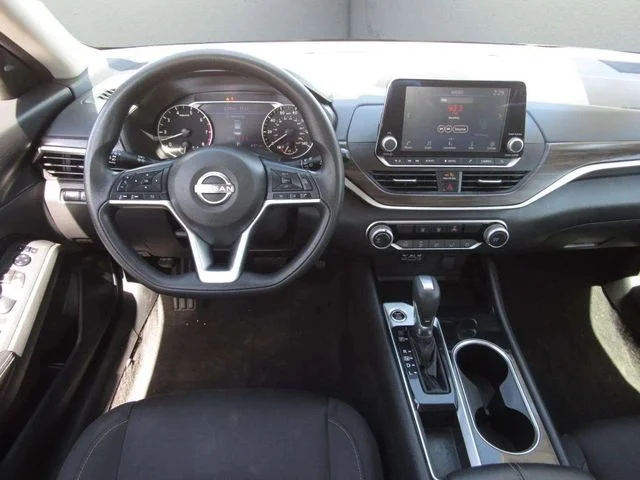 Used 2024 Gun Metallic Nissan 2.5 SV image 15