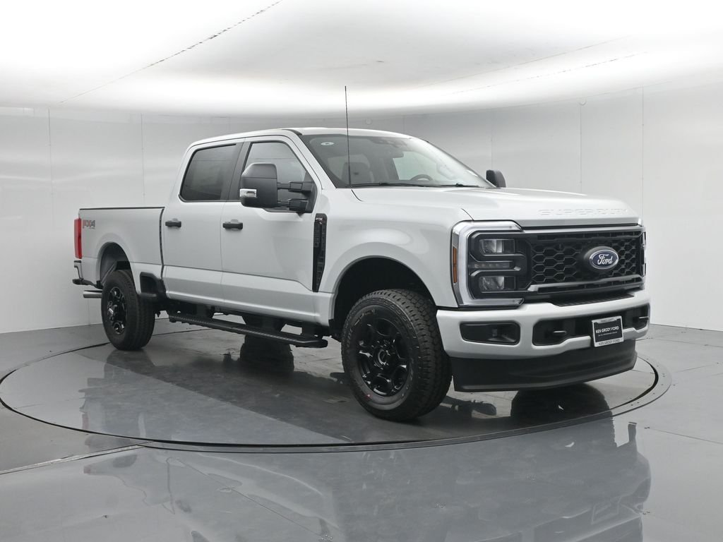 2026 Ford F-250 XL 4x4 Crew Cab 6-3/4' Box's photo