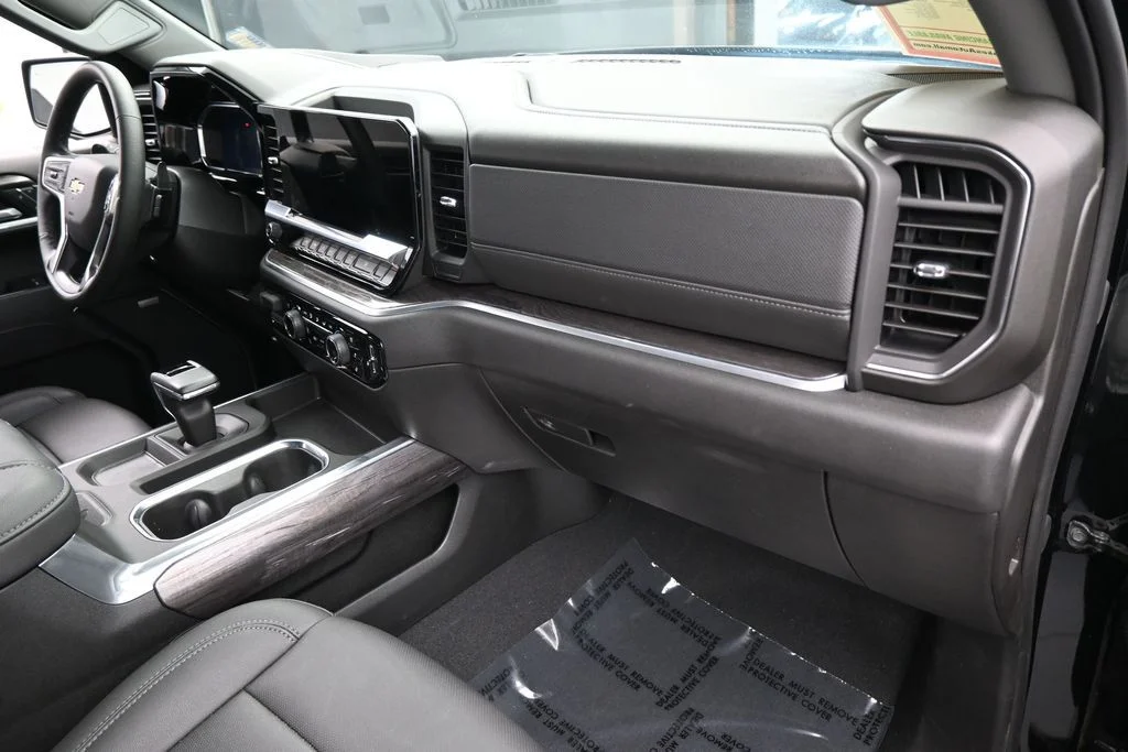 Used 2026 Black Chevrolet LTZ image 53