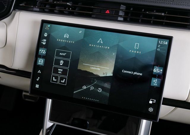 New 2026 Carpathian Grey Land Rover SE image 16
