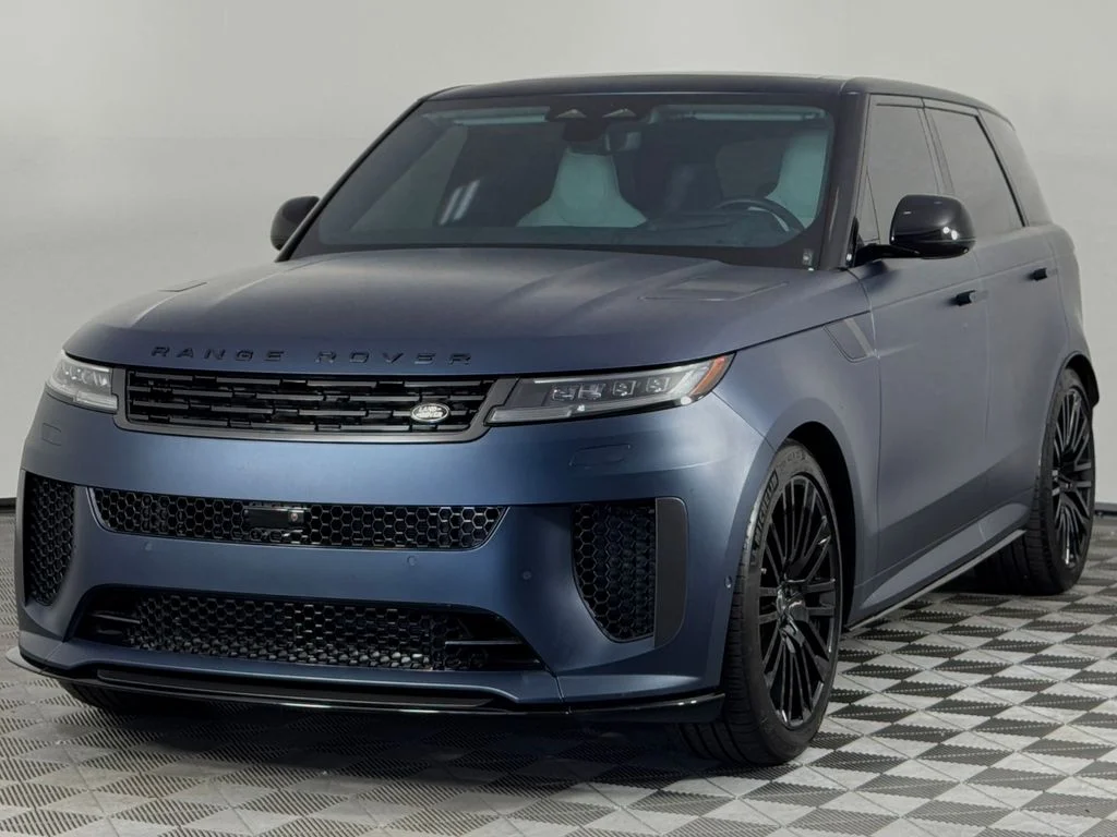 Used 2025 Velocity Blue SV Bespoke Ultra Metallic Satin Land Rover SV Edition Two image 3