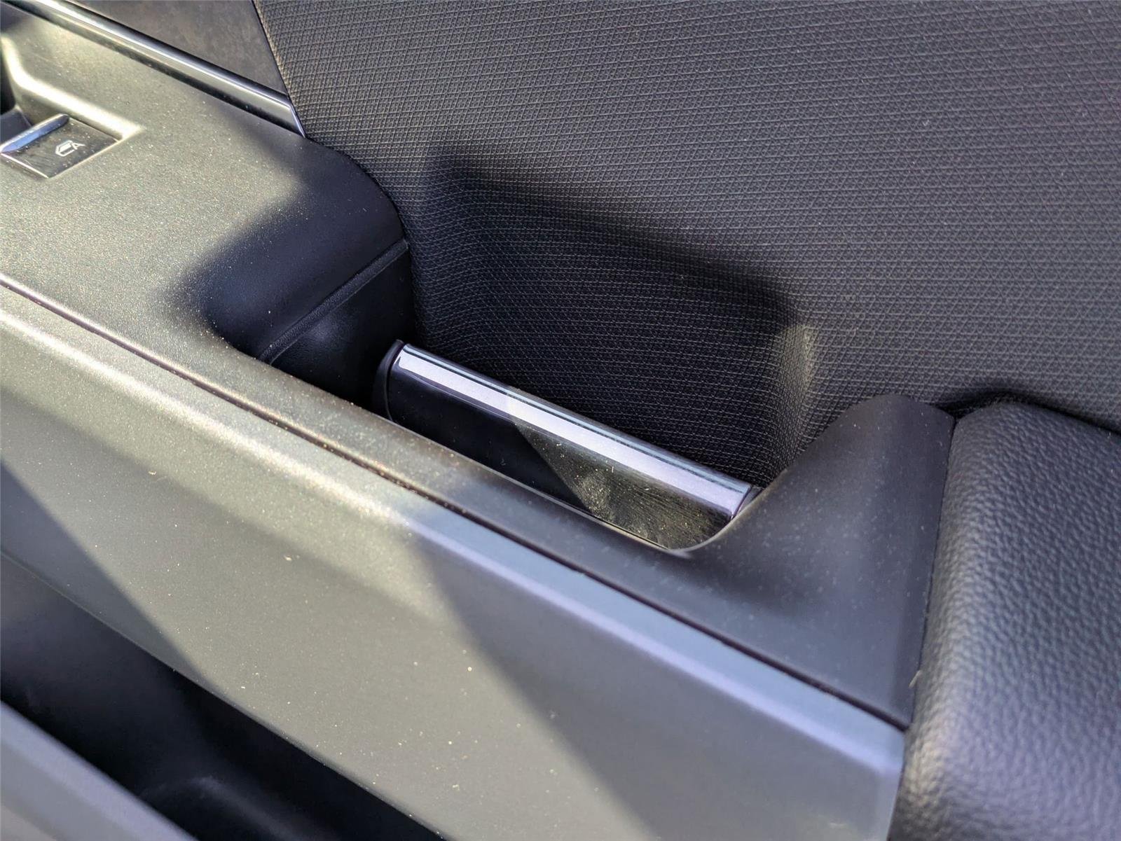 Used 2024 Agate Black Metallic Ford XLT image 33