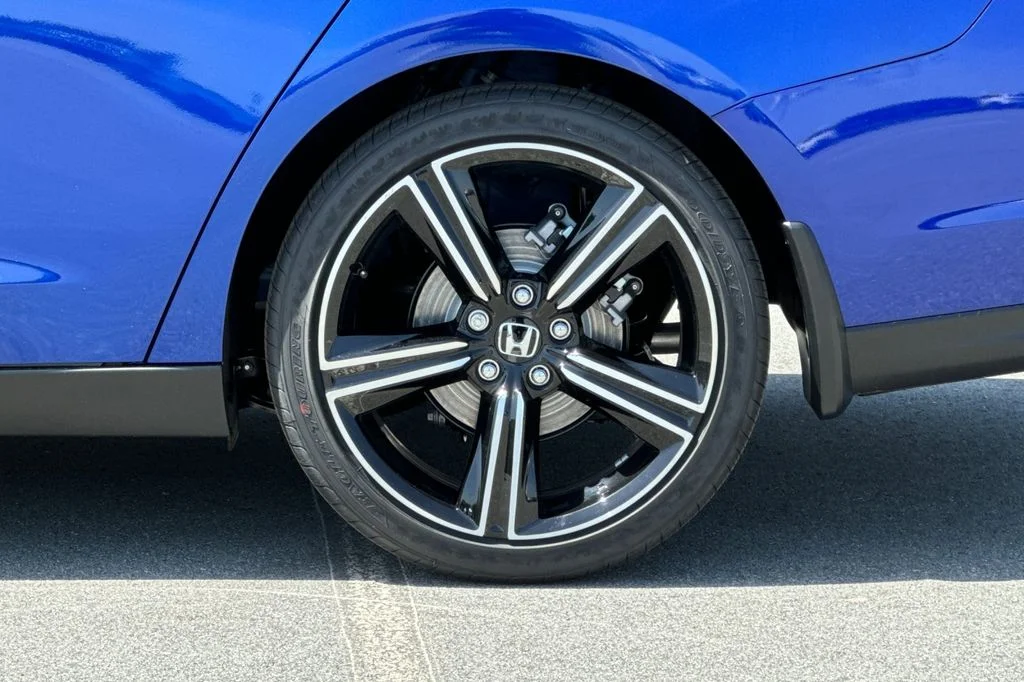 New 2025 Still Night Pearl Honda Sport image 30