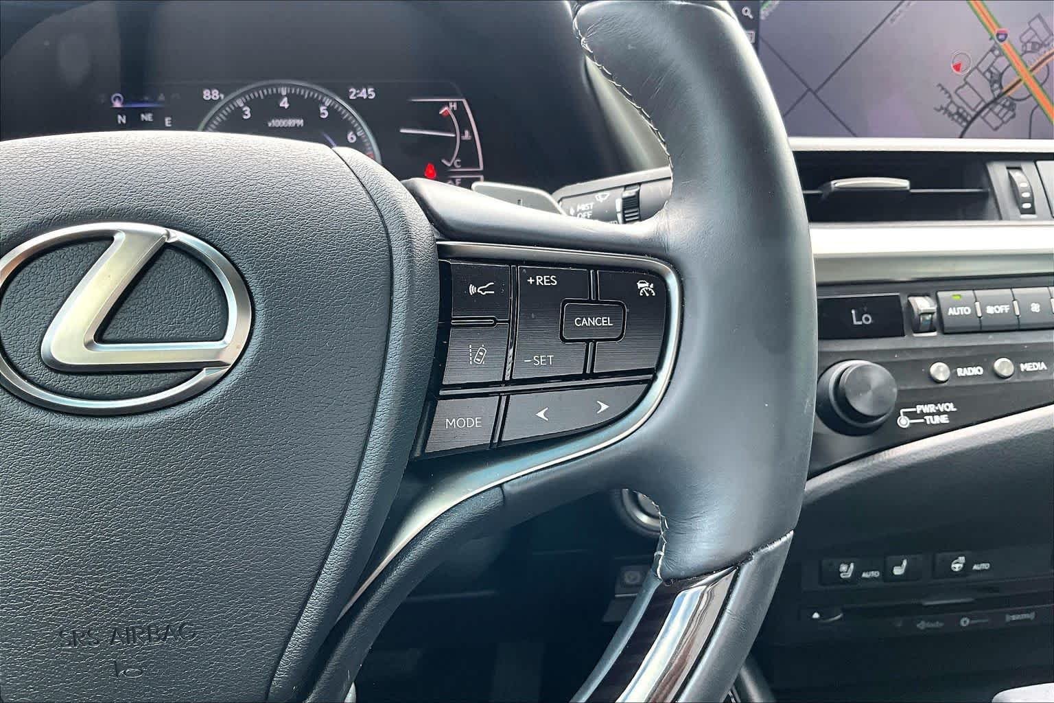 Used 2020 Eminent White Pearl Lexus  image 25