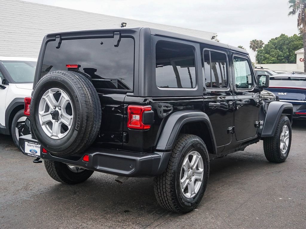 Used 2018 Black Jeep Unlimited Rubicon image 7