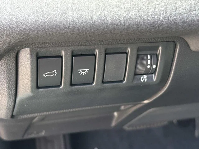 New 2026 ICE SILVER METALLIC Subaru Limited 7-Passenger image 28