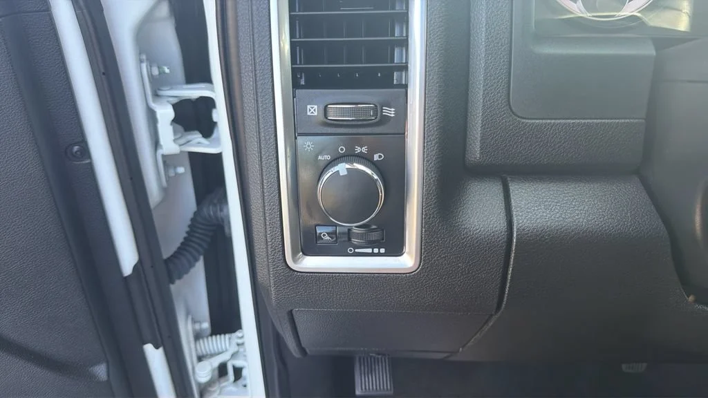 Used 2023 White Ram SLT image 23