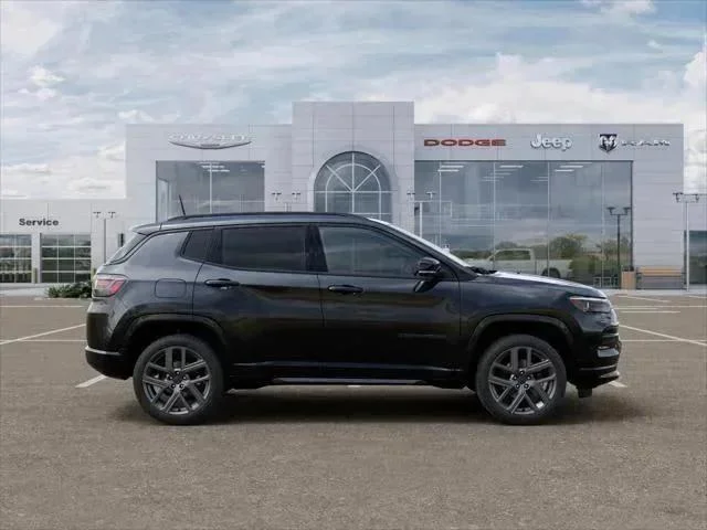 New 2025 Diamond Black Crystal Pearl-Coat Exterior Paint Jeep Limited image 84