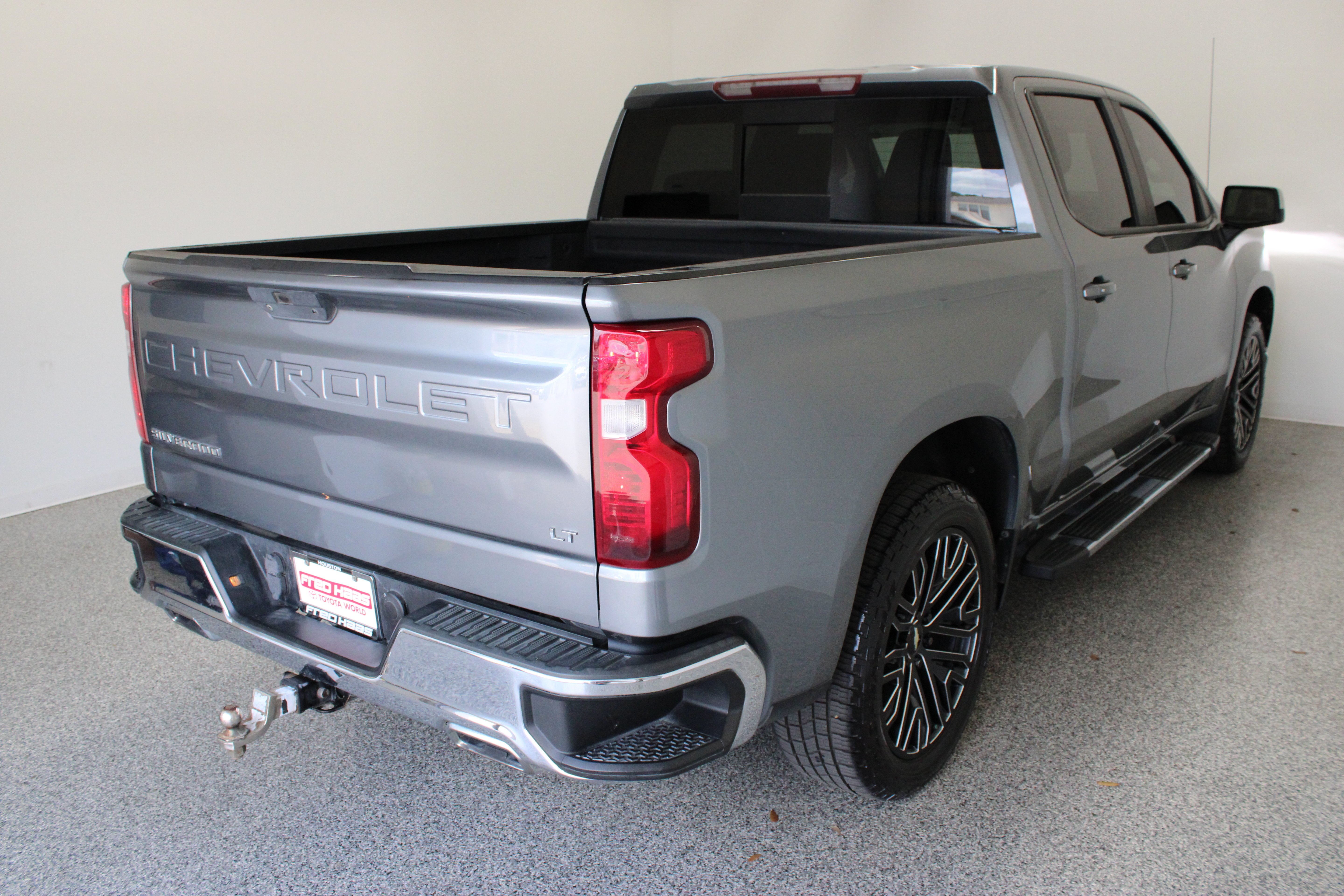 Used 2019 Satin Steel Metallic Chevrolet LT 5.3L image 7