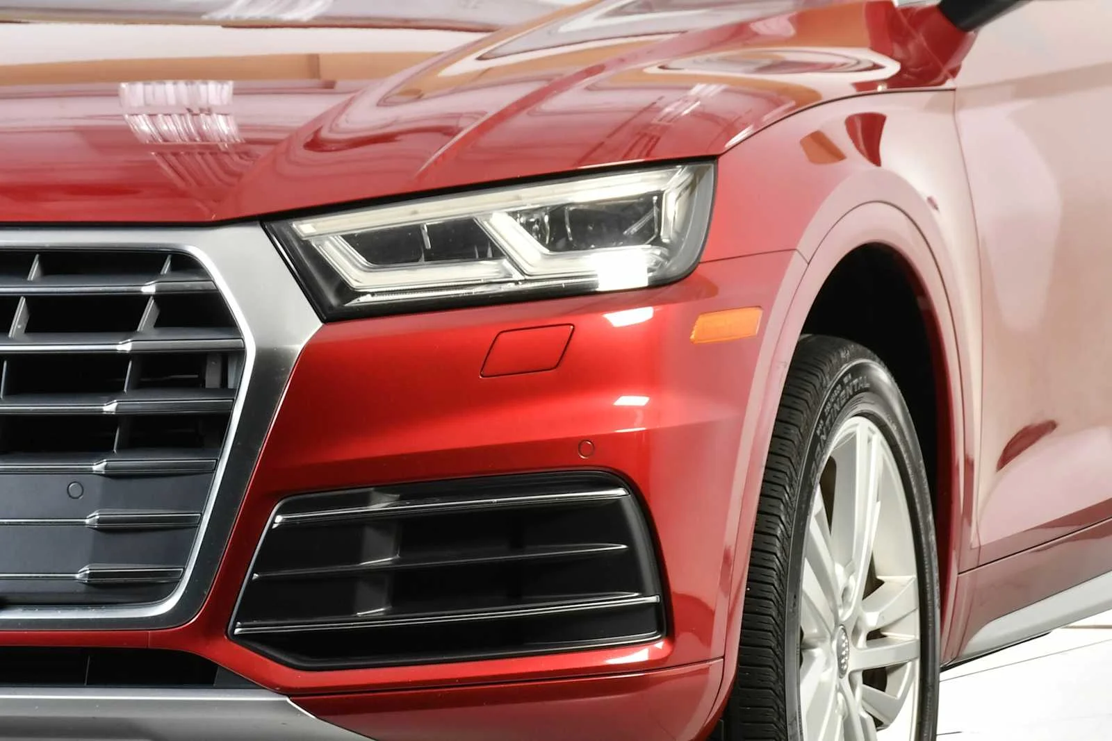 Used 2018 Matador Red Metallic Audi Premium Plus image 10