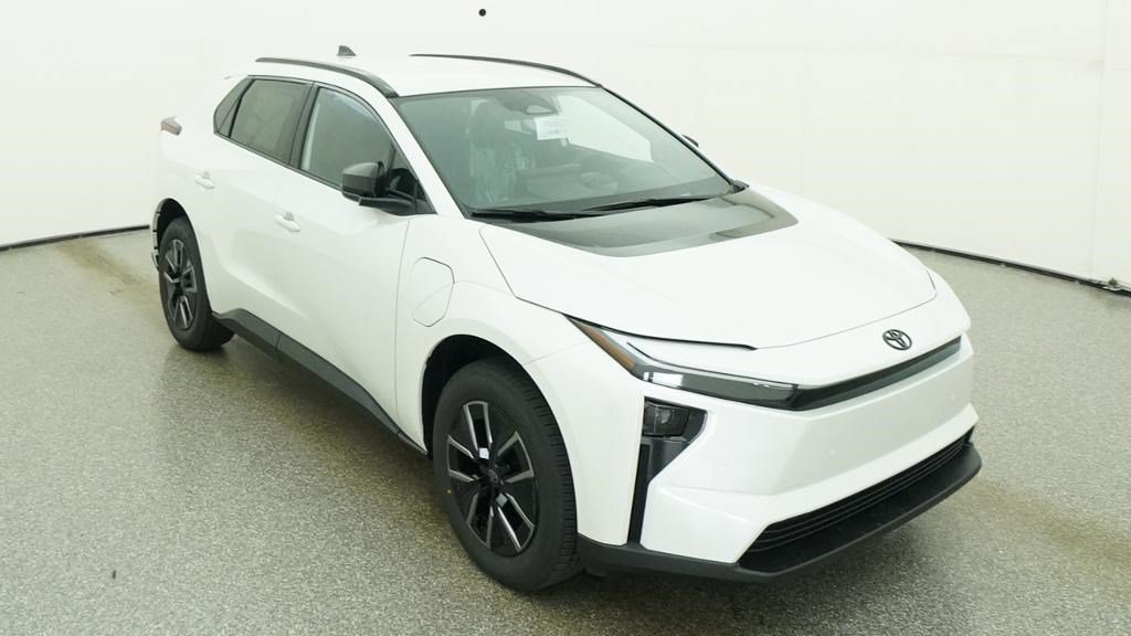 New 2026 Wind Chill Pearl <sup>1</sup> Toyota  XLE image 10