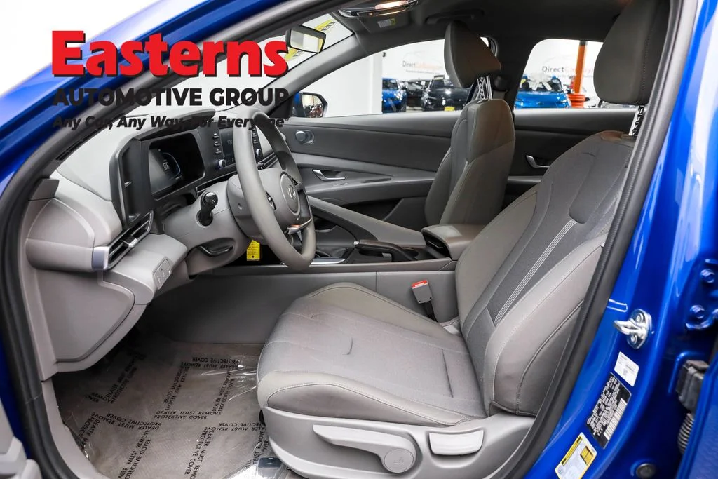 Used 2024 Blue Hyundai SE image 14