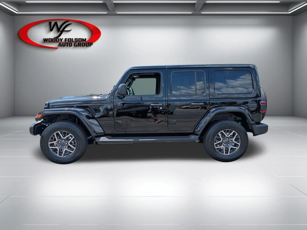 New 2026 Black Clear-Coat Exterior Paint Jeep Sahara image 8