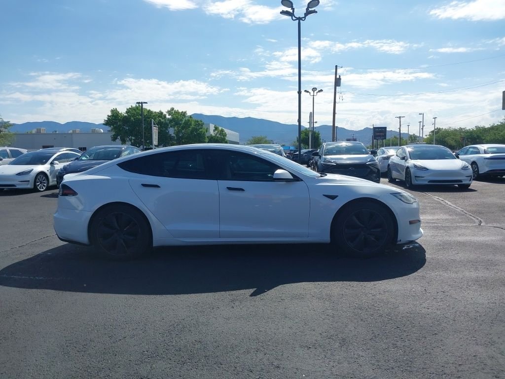 Used 2022 White Tesla Base image 8