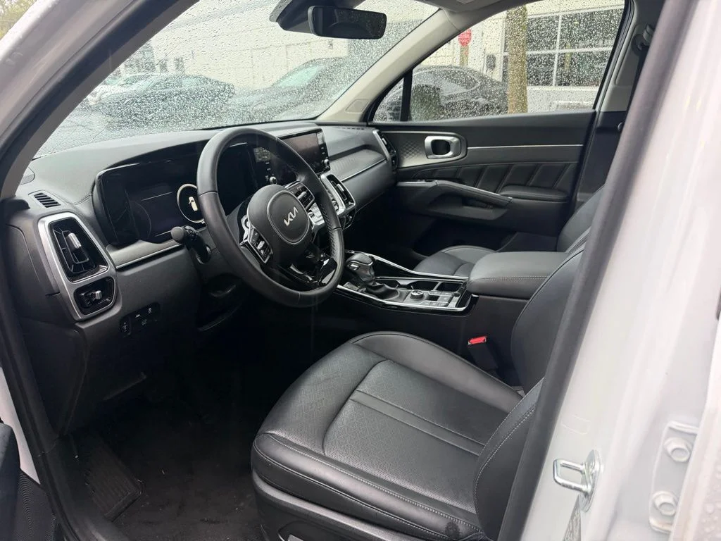 Used 2023 Glacial White Pearl Kia SX image 12