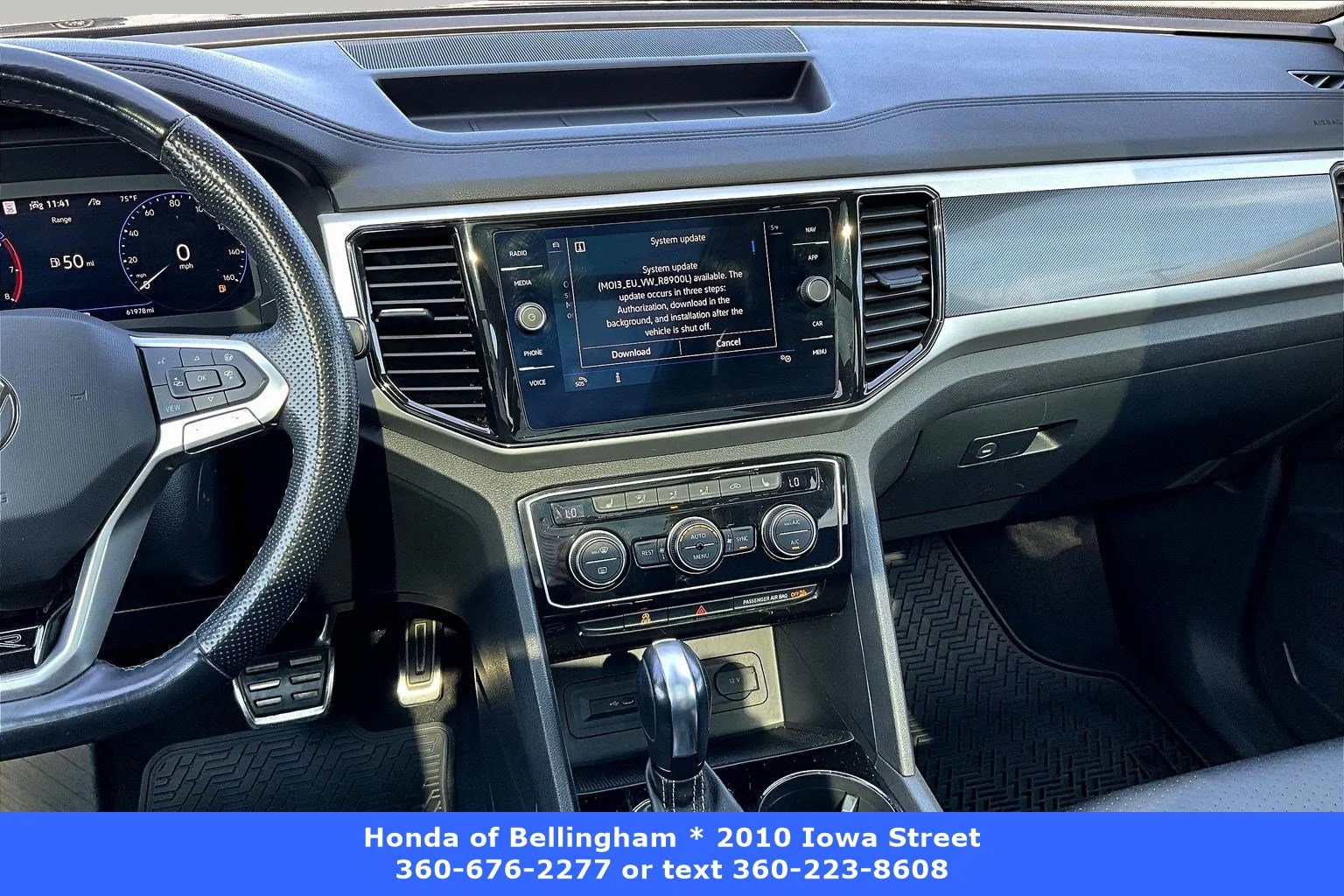 Used 2021 Deep Black Volkswagen 3.6L V6 SEL R-Line image 9