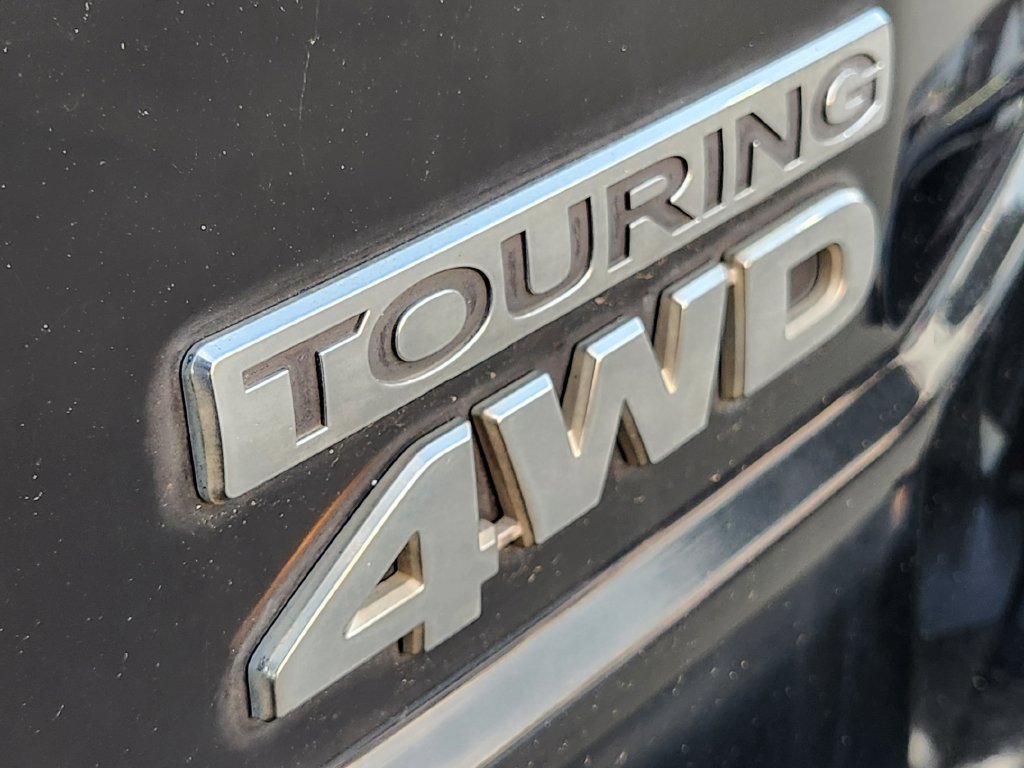 Used 2015 Black Honda Touring image 7