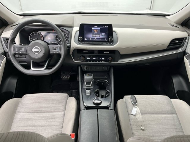 Used 2023 Pearl White Tricoat Nissan SV image 4