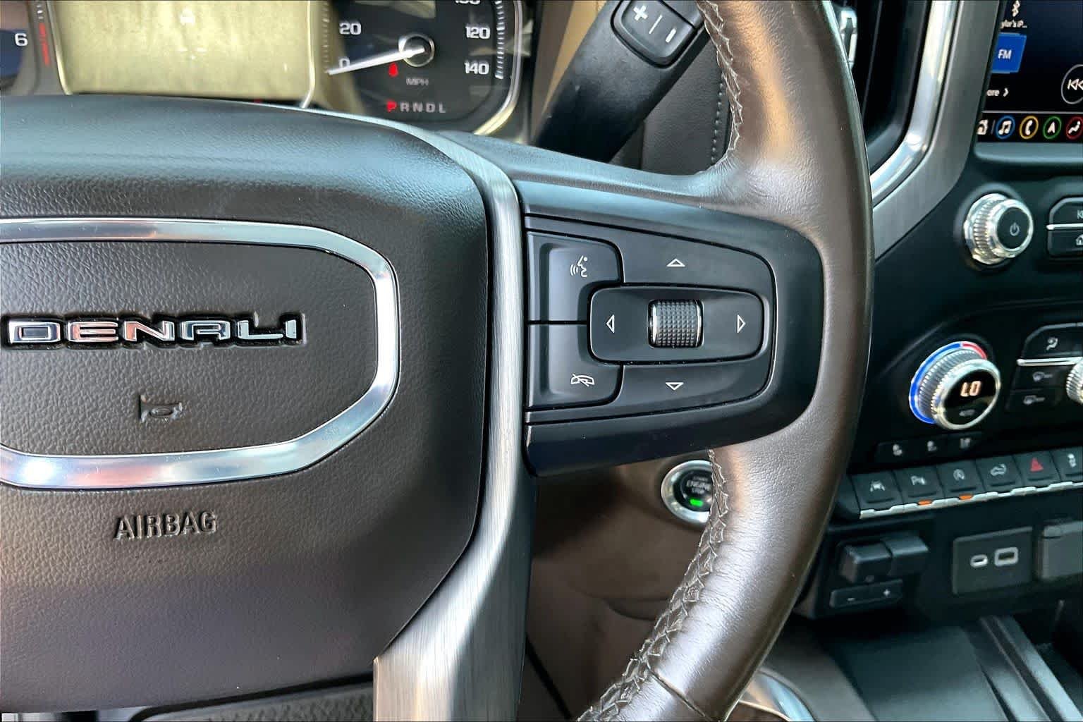 Used 2021 White Frost Tricoat GMC Denali image 24