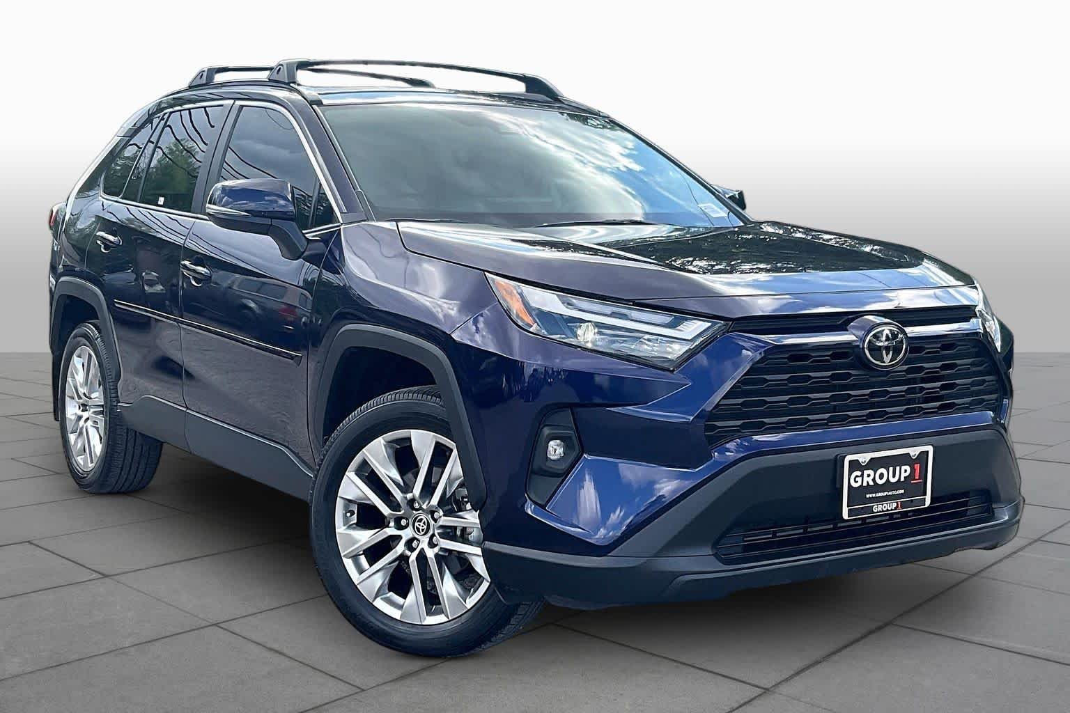 Used 2025 Blueprint Toyota XLE Premium image 3