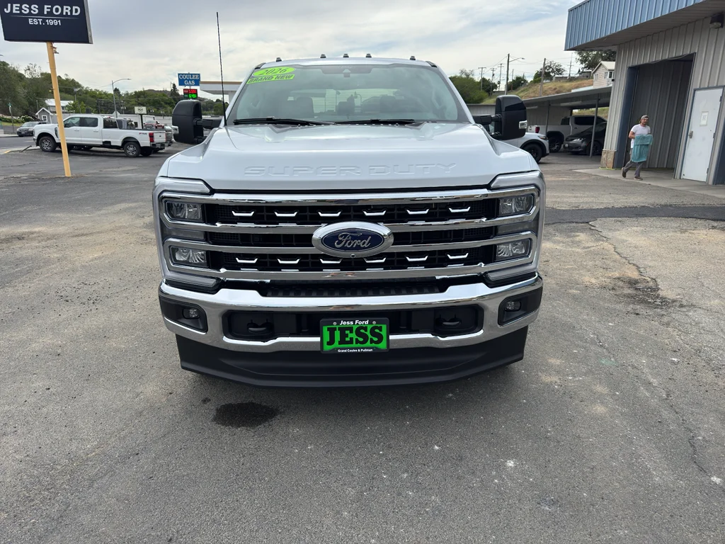 New 2026 Oxford White Ford F-350® Lariat® image 11