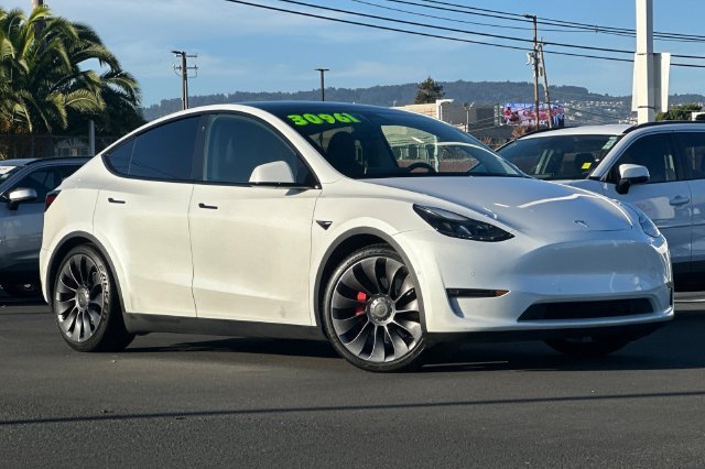 Used 2022 Tesla Model Y Performance with VIN 7SAYGDEF6NF405441 for sale in Oakland, CA