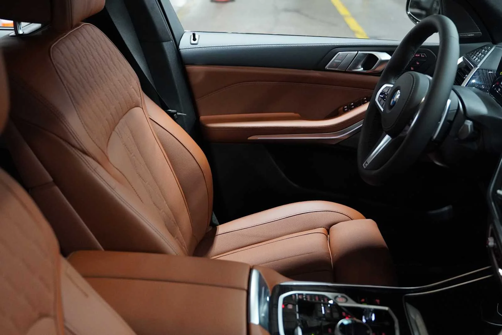 New 2027 Black Sapphire Metallic BMW xDrive40i image 11