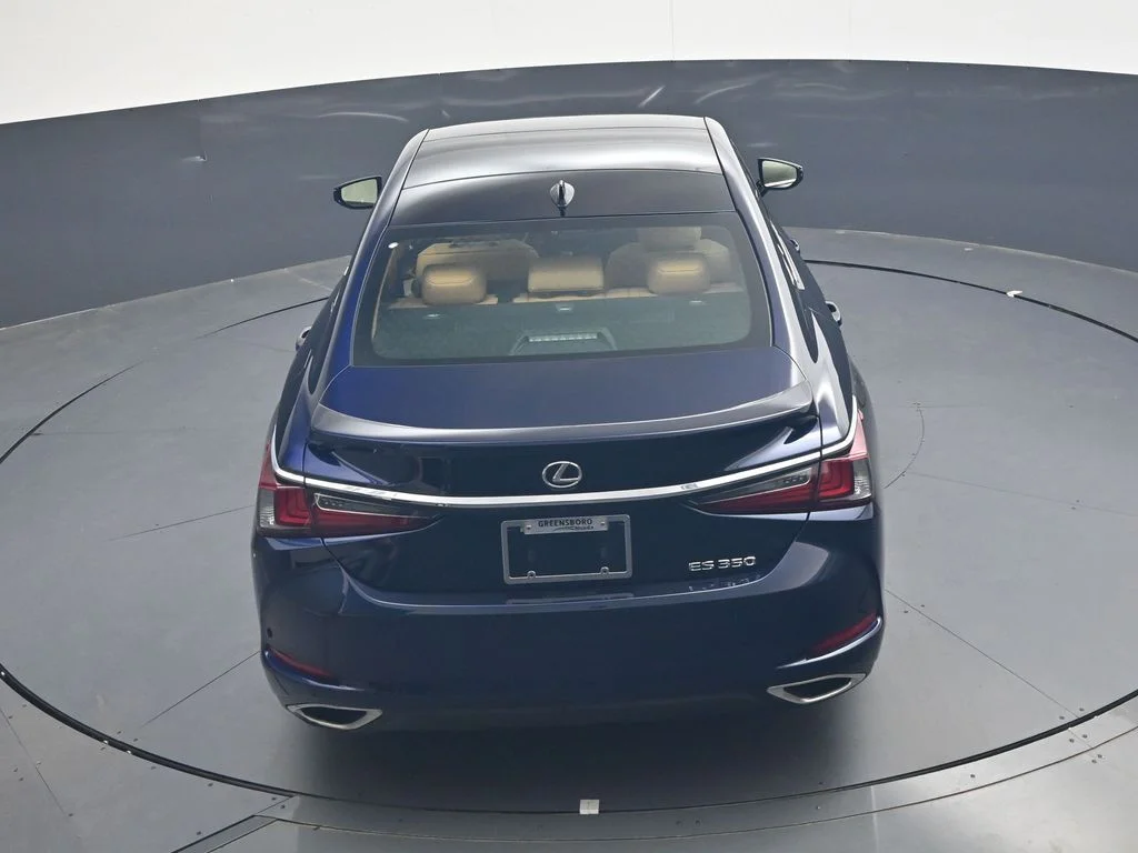 Used 2023  Lexus 350 image 38