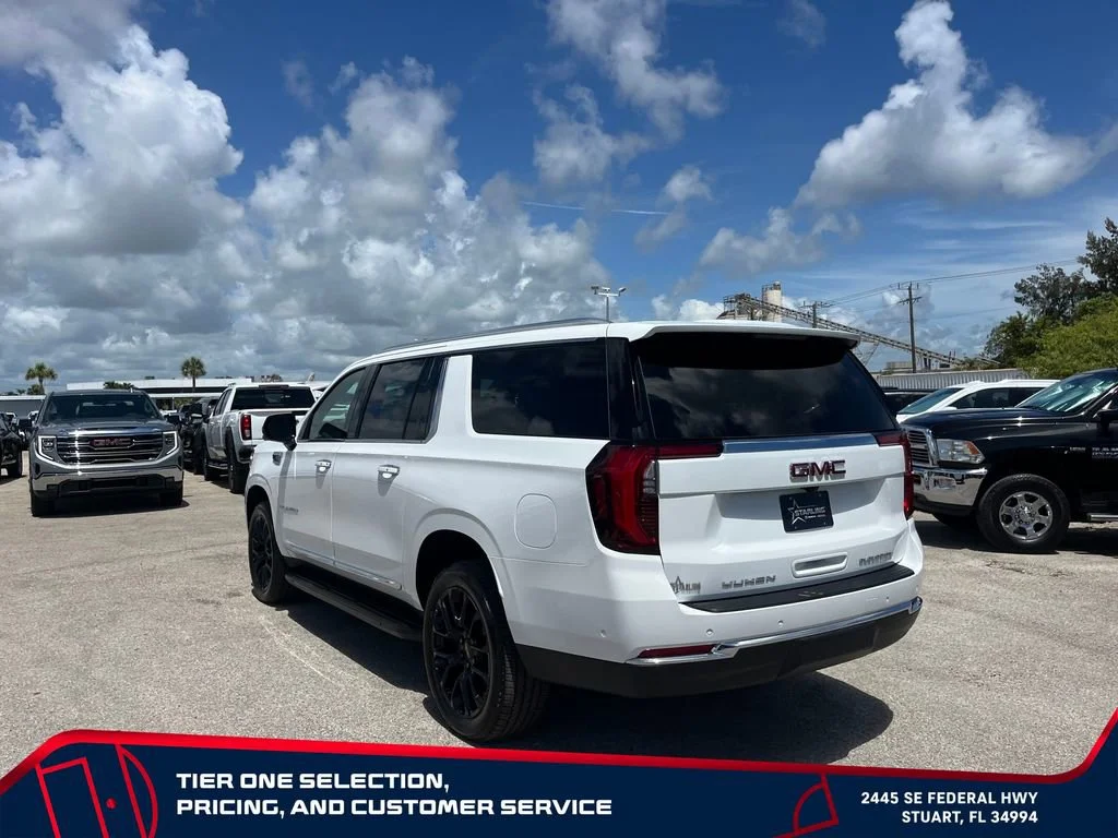 New 2026 Summit White GMC Elevation image 5