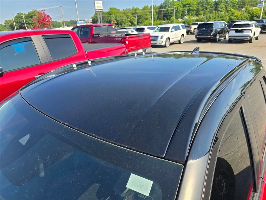 Used 2023 Red Nissan SR image 16